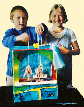 Papiertheater - Beispiel einer Kinderbühne